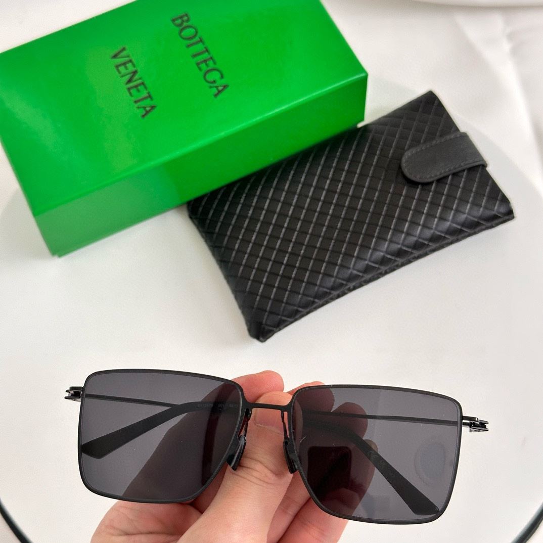 Bottega Veneta Sunglasses